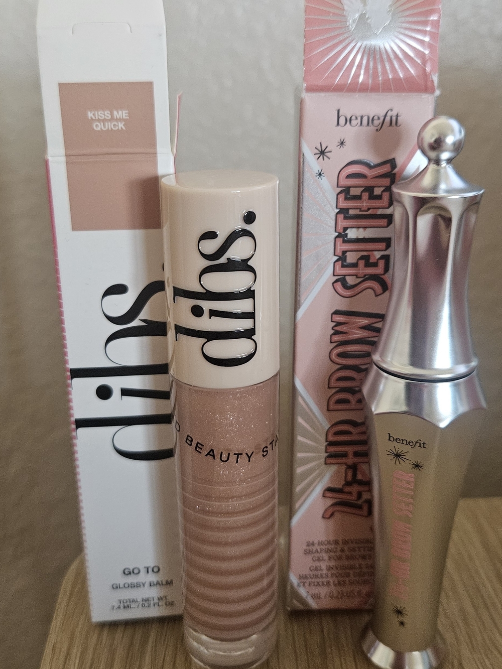 Benefit 24-Hr Brow Setter & Dibs Lip Gloss In Kiss Me Quick